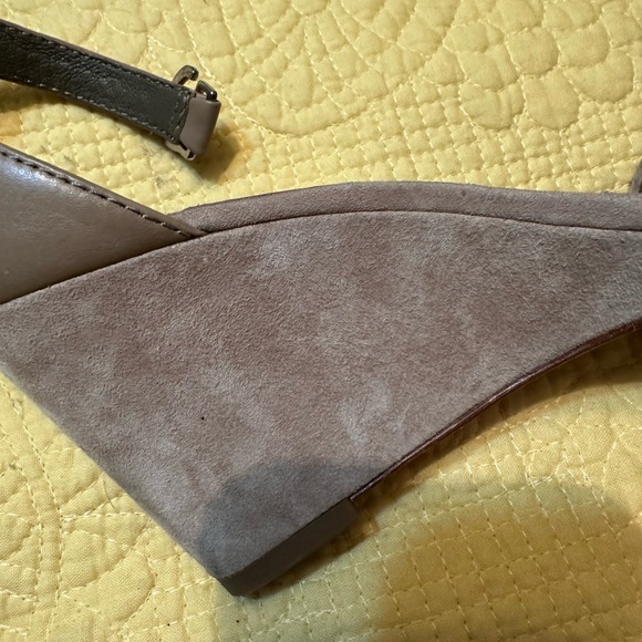 Tory Burch heels - Picture 7 of 10